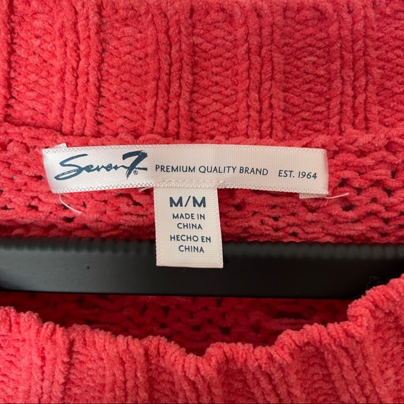 Seven7 Textured Chenille Crew Neck Sweater in Hibiscus Coral Size Medium - Picture 2 of 10